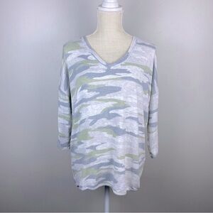 Philosophy Gray Camouflage 3/4 Sleeve Knit Top - Small - NWT